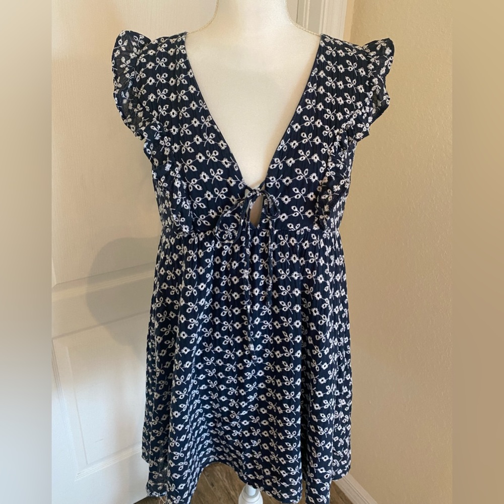 GB Dress - Picture 3 of 7